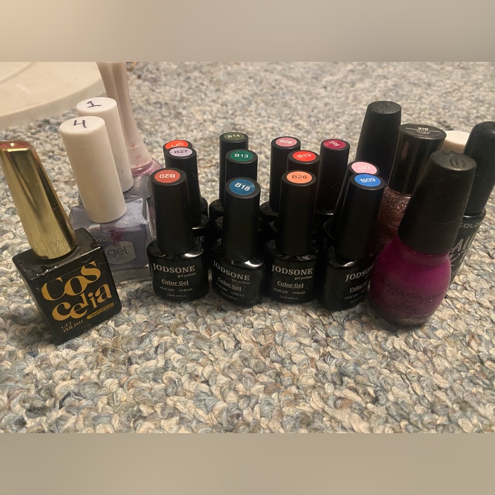 Nail polish gel and regular